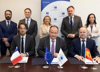 The EIB supports the submarine electricity interconnection between Spain and France via the Bay of Biscay with €1.6 billion