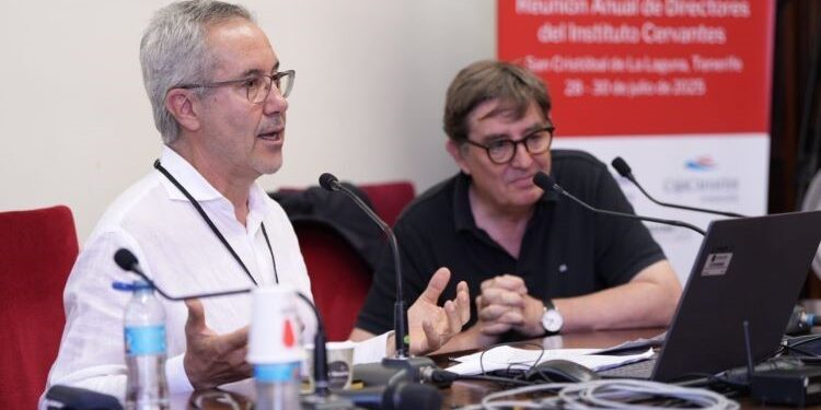 “Every time there is an important event in Spain, the international media asks Hispanists about it”