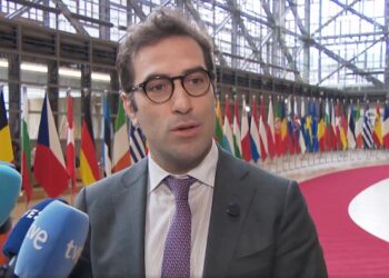 Cuerpo advierte de que la UE debe “intensificar los esfuerzos” para llegar a un acuerdo arancelario con EEUU