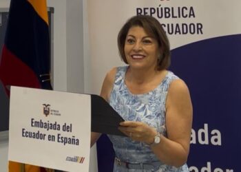 Ecuador inaugura en Madrid su primer punto de impresión de cédulas de identidad en Europa