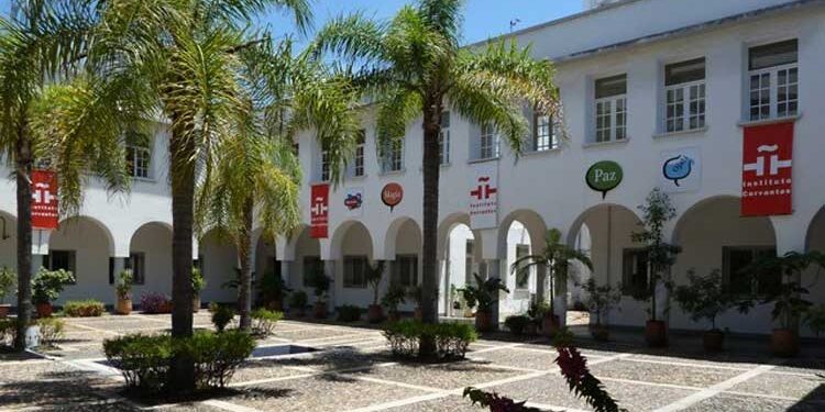 The Instituto Cervantes lays the symbolic “foundation stone” of its new headquarters in Casablanca