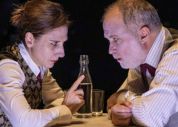 The successful play ‘Los que hablan’ returns to the Teatro del Barrio