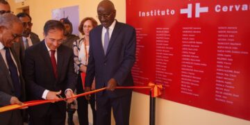 Albares inaugura la extensión del Instituto Cervantes en Nuakchot, capital de Mauritania