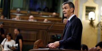 Sánchez anuncia un plan estatal contra la corrupción y Feijóo le pide que confiese “todo lo que sabe” y convoque elecciones