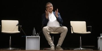 Sergio Ramírez reclama a España y a la UE “una actitud crítica frente a las nuevas autocracias” en Centroamérica