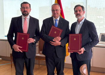 Se traduce al árabe el texto de la Constitución Española de 1978