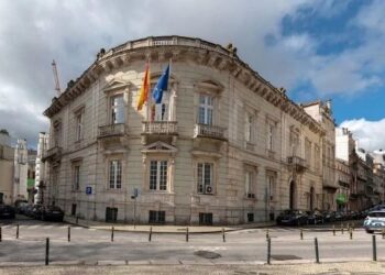 Casi 800.000 euros para reparar la cubierta de la cancillería de la Embajada en Lisboa