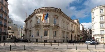 Casi 800.000 euros para reparar la cubierta de la cancillería de la Embajada en Lisboa