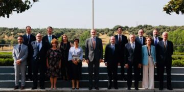 The King receives ICEX and the ambassadors of the main investing countries in Spain
