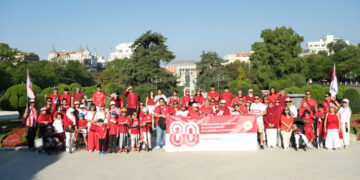 Indonesia’s “red and white” walk animates the Traffic-Free Day in Madrid