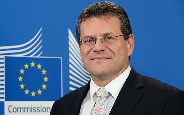 Bruselas y Washington sellan un marco para un comercio “recíproco, justo y equilibrado”