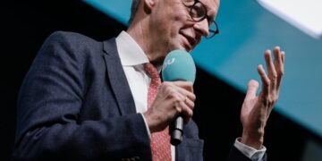 Europa y Ucrania trasladan a Trump sus condiciones antes de la cumbre con Putin