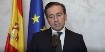 Albares asegura que el Real Decreto para el embargo de armas a Israel estará listo “en cuestión de días”