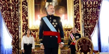 El Rey recibe las Cartas Credenciales de los embajadores de Argentina, Angola, Senegal, Guatemala, Suiza e Islandia