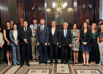 The Colombian Embassy participates in the critical review of coca leaf
