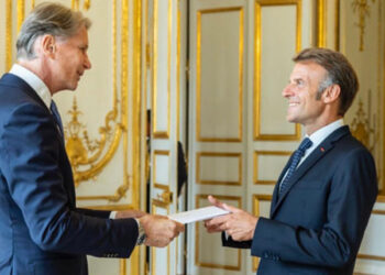 El Embajador Maurizio Gelli presentó sus credenciales en Francia