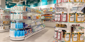 ¿Por qué cada vez más personas compran en parafarmacias online?