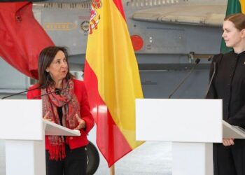 The plane carrying Robles to Lithuania suffers an attempt to jam its GPS while passing over Kaliningrad