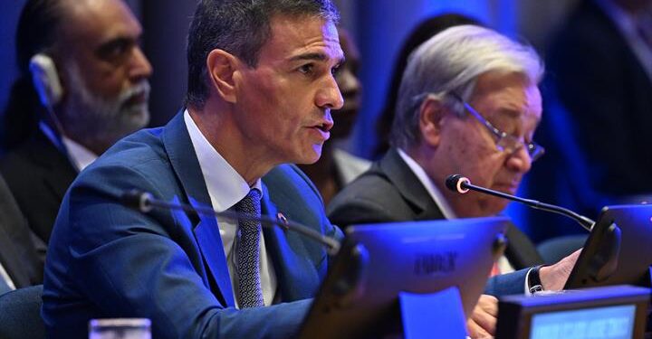 Spain will host the next “In Defense of Democracy” summit in 2026 and is offering to participate in the first Scientific Panel on AI Governance