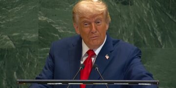 Trump acusa a los países de OTAN de “comprar petróleo y gas a Rusia” y afirma que reconocer Palestina es “una recompensa a Hamás”