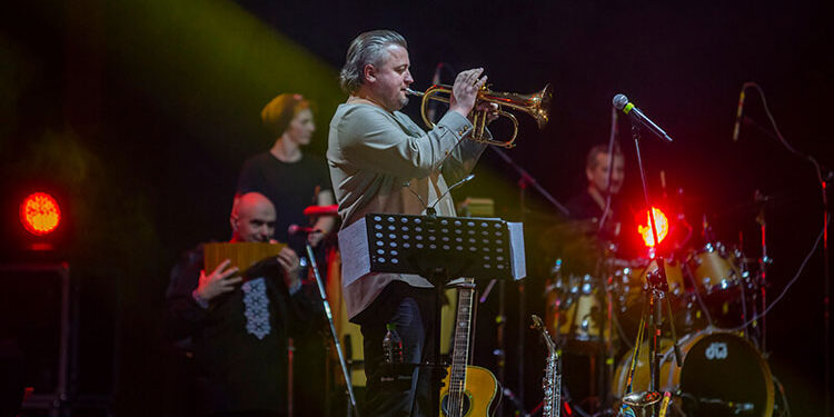 Concierto de la Vali Boghean Band en el Círculo de Bellas Artes