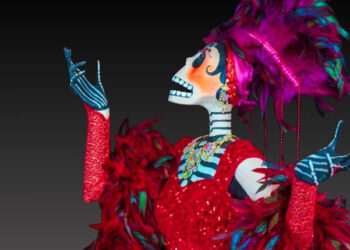 Casa de México: visitas al Altar de los muertos en un recorrido guiado