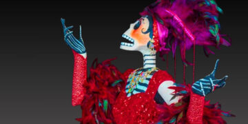 Casa de México: visitas al Altar de los muertos en un recorrido guiado