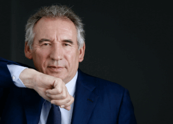 Francia ante el espejo fiscal: ¿resiste Bayrou?