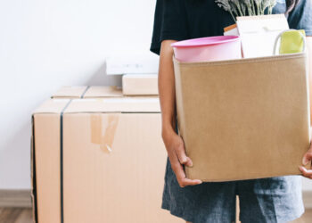 La edad media para abandonar el hogar familiar en España es de 30 años, cuatro más que la UE