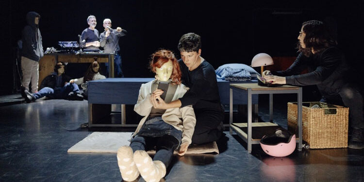 El Teatro de La Abadía presenta la complicada ‘Adolescencia infinita’