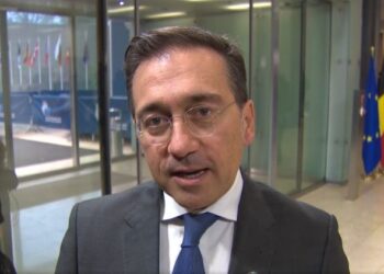 Albares: la violación del alto el fuego “no puede volverse a repetir” y obliga a “mantener las sanciones a Israel”