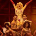 Todo el mundo es feliz en el Kit Kat Klub con el musical ‘Cabaret’