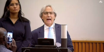 El embajador de Colombia reconoce “el daño causado por el Estado” a defensores de DDHH y exiliados