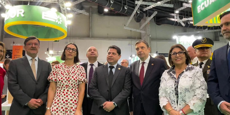 The Embassy of Ecuador opened its stand at Fruit Attraction 2025