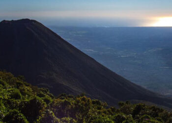 Casa de América acoge el foro ‘El Salvador, un destino por descubrir’