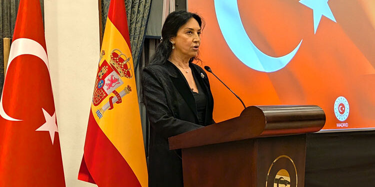 “La postura concienzuda de España sobre Gaza ha llenado el corazón del pueblo turco y de todos los del mundo”