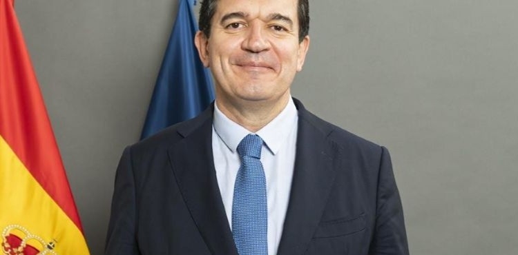 El embajador de España expresa al primer ministro sudanés el apoyo de España a la paz en su país