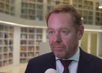 Albares aborda la paz en Gaza, Ucrania y el Sahel con su homólogo neerlandés, David van Weel