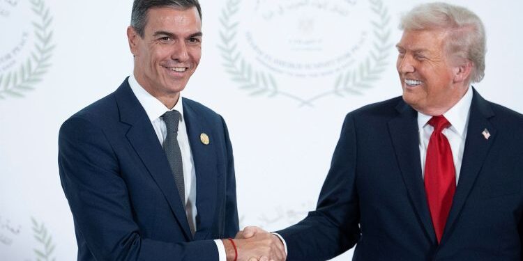 Albares insiste en que España es un “aliado fiable de la OTAN” tras las nuevas amenazas de Trump