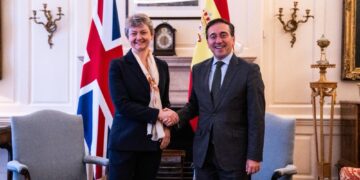 Albares meets with his British counterpart in London to discuss “the new phase for Campo de Gibraltar and Gibraltar”