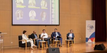 The OEI promotes Spanish and Portuguese as “essential” languages for innovation and sustainable development