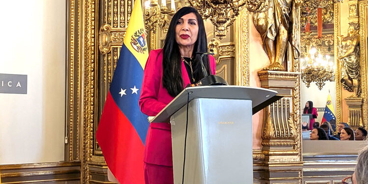La Embajada de Venezuela presume de chocolate&café en Casa América
