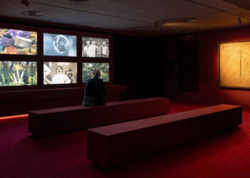 El artista John Akomfrah, en el Museo Nacional Thyssen-Bornemisza