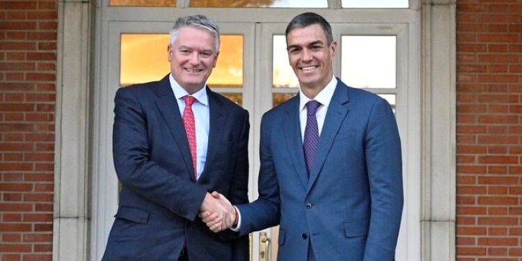 La OCDE eleva al 2,9 por ciento su propia previsión de crecimiento para España