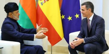 España y Omán impulsan las inversiones en industria, agricultura, energía, infraestructuras y turismo