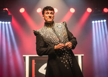 Llega el show ‘Strafalari’, la elegancia, humor y encanto de la magia