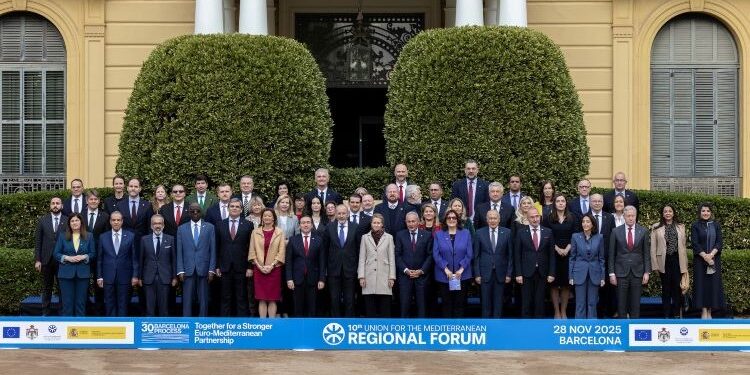 Albares destaca la presencia de israelíes y palestinos “en pie de igualdad” en el Foro de la UpM