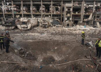 Albares condemns new Russian attacks on civilian targets in Ukraine that left a dozen dead