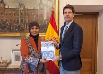 Haznah Md Hashim presents her credentials as Malaysia’s ambassador to Spain