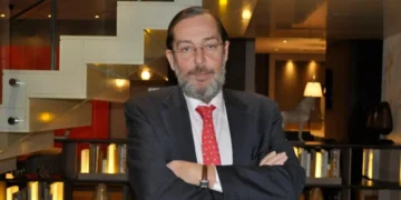 García Montero and the Spanish Ambassador to discuss “memory, exile, and diplomacy” in Algiers